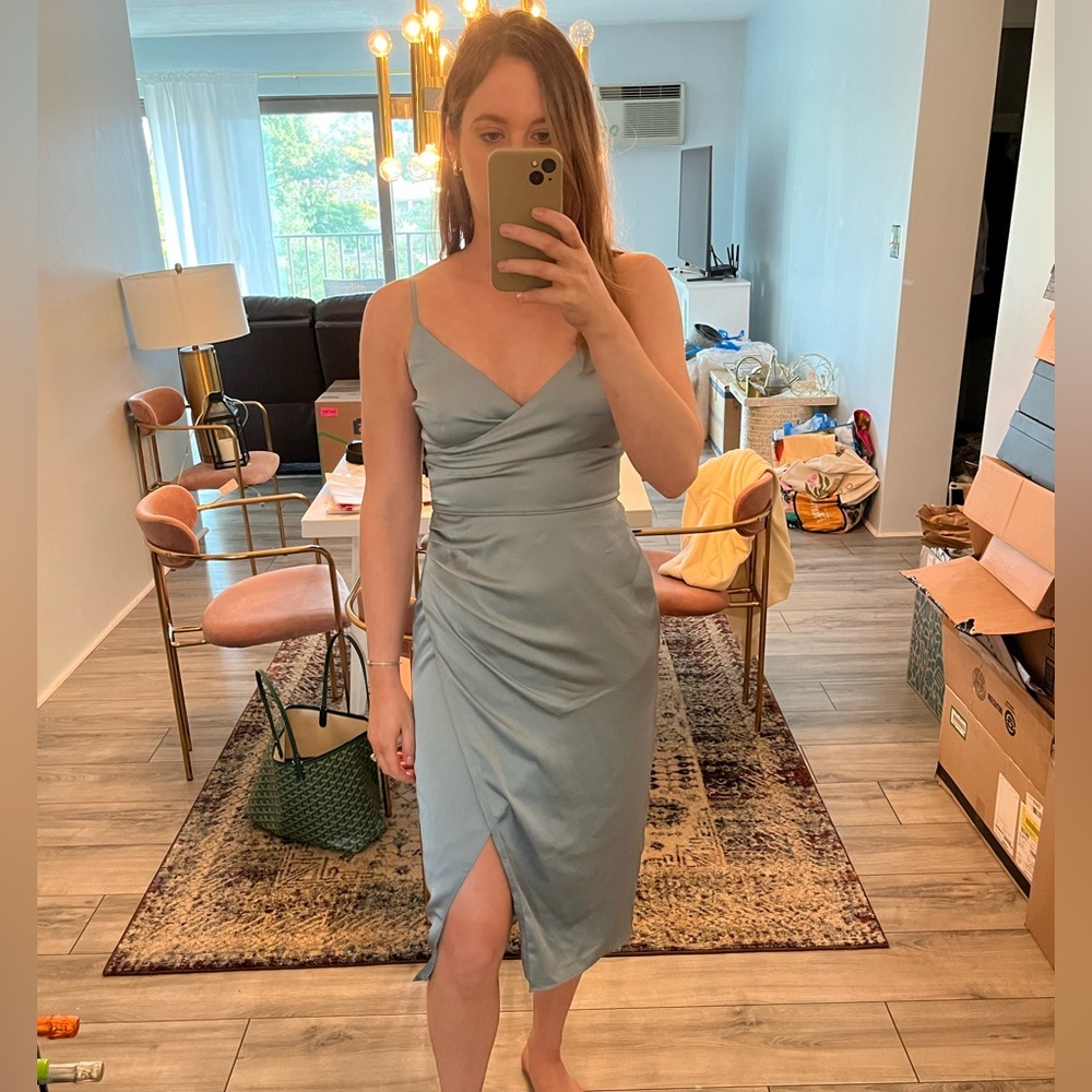 Blue wedding guest dress from Abercrombie! - Picture 1 of 10